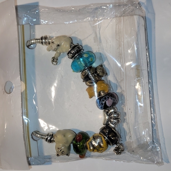 Bracelet with Different Charms - Picture 1 of 8